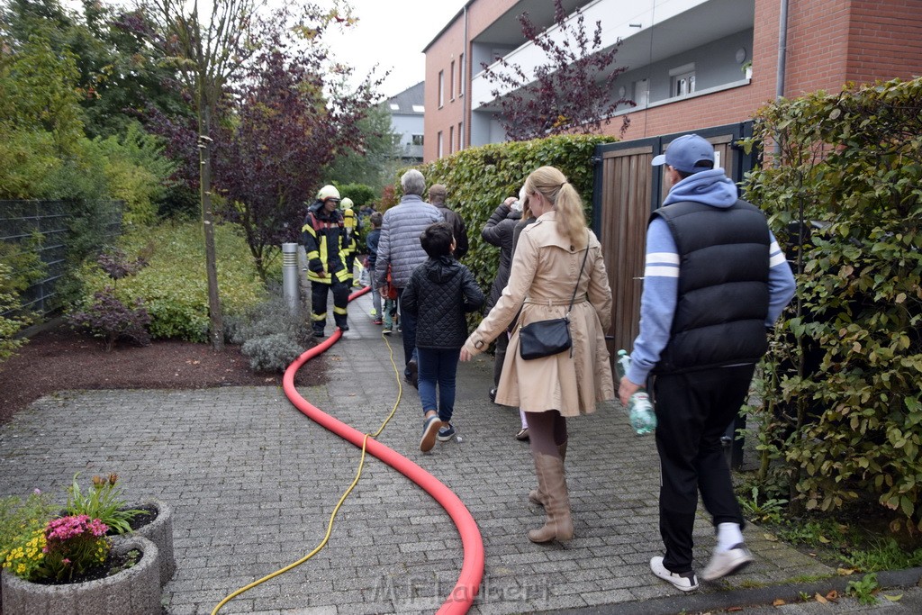 Feuer 2 Y Koeln Suerth Elisabeth Selbertstr P079.JPG - Miklos Laubert